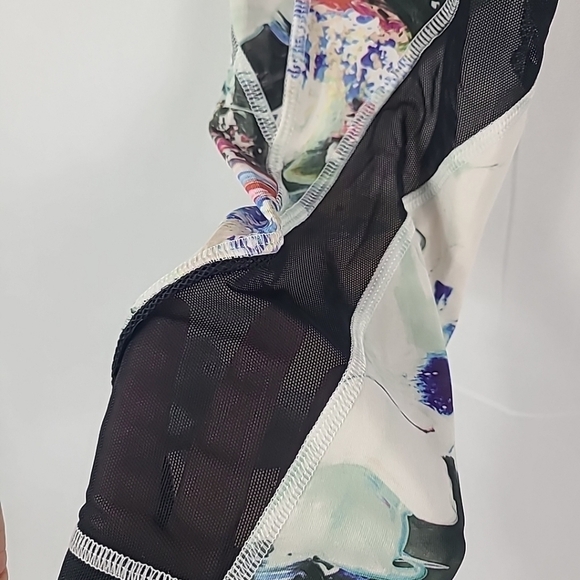 Lululemon Women's Multicolor Mesh Leggings Mid Rise 25" Yoga Sz 6 - Picture 5 of 9